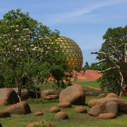 auroville__castle_and_king