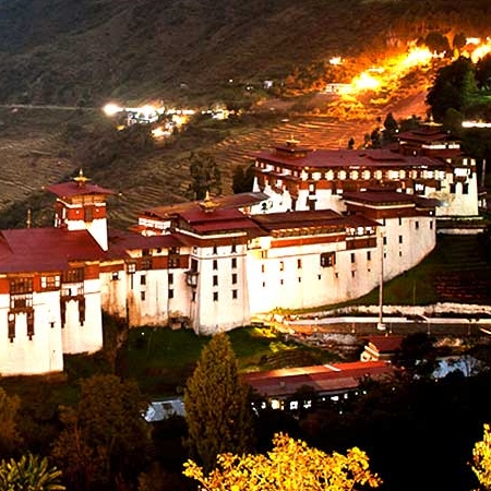 trongsa_tour_package_castle_and_king